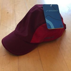 Brooks Running Hat!